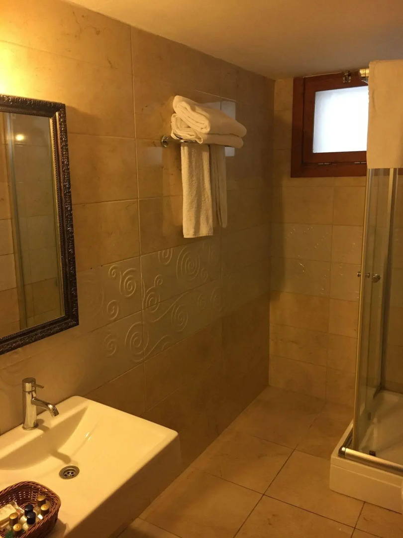 Old Town Deluxe Flats