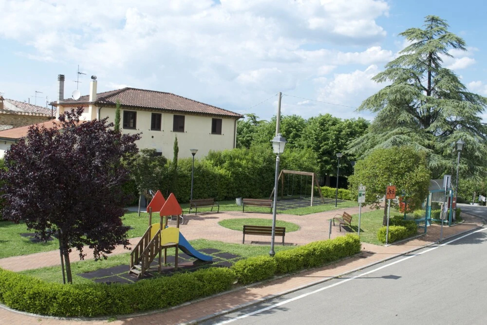 Giuly Rosselmini Residence