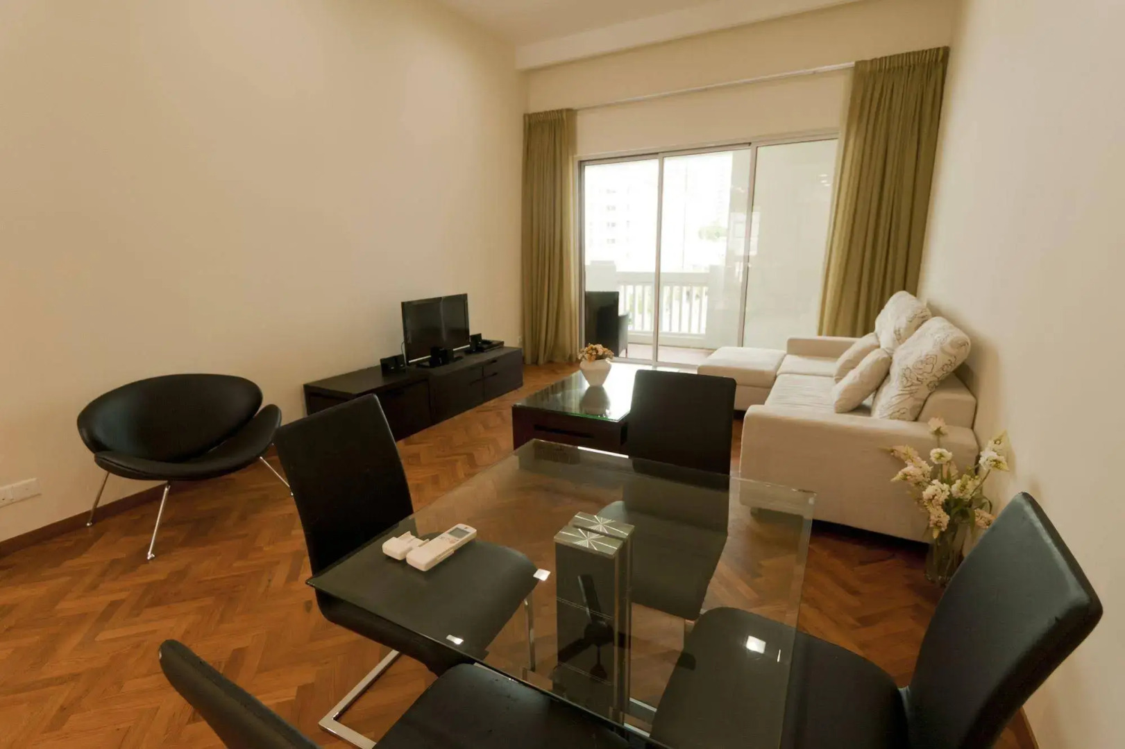 Profolio Straits Quay