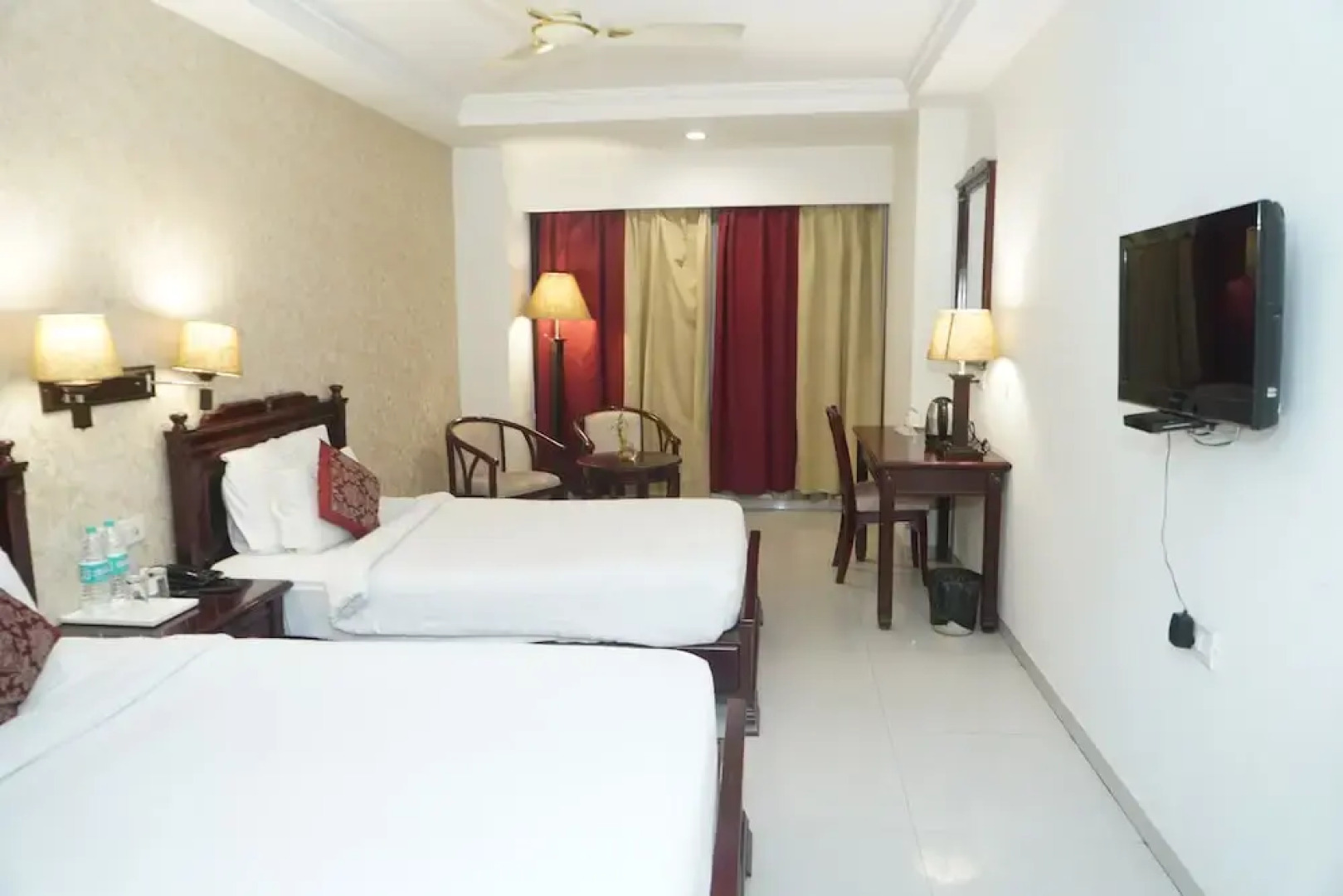 Hotel Deep Residency