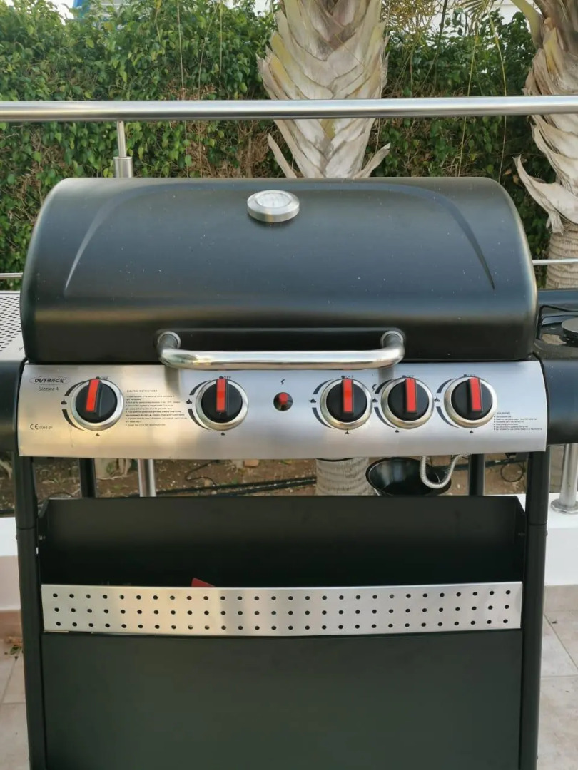 Infinity 4 bedroom Luxury Villa in Kissonerga