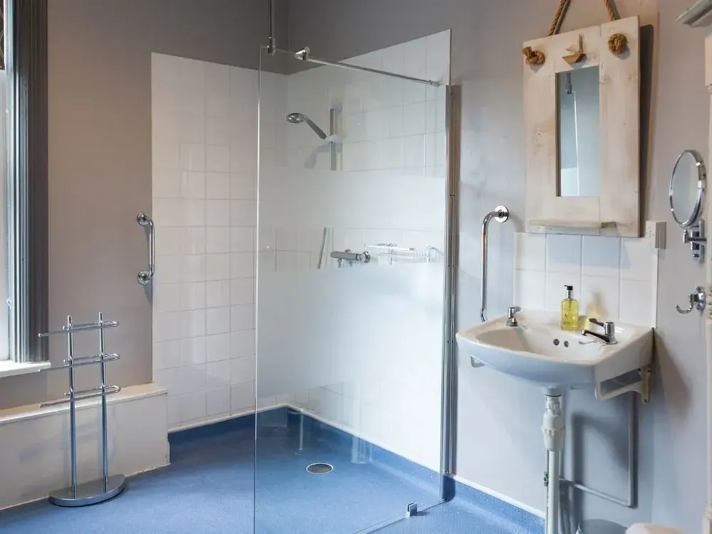 Oaklands Guest House