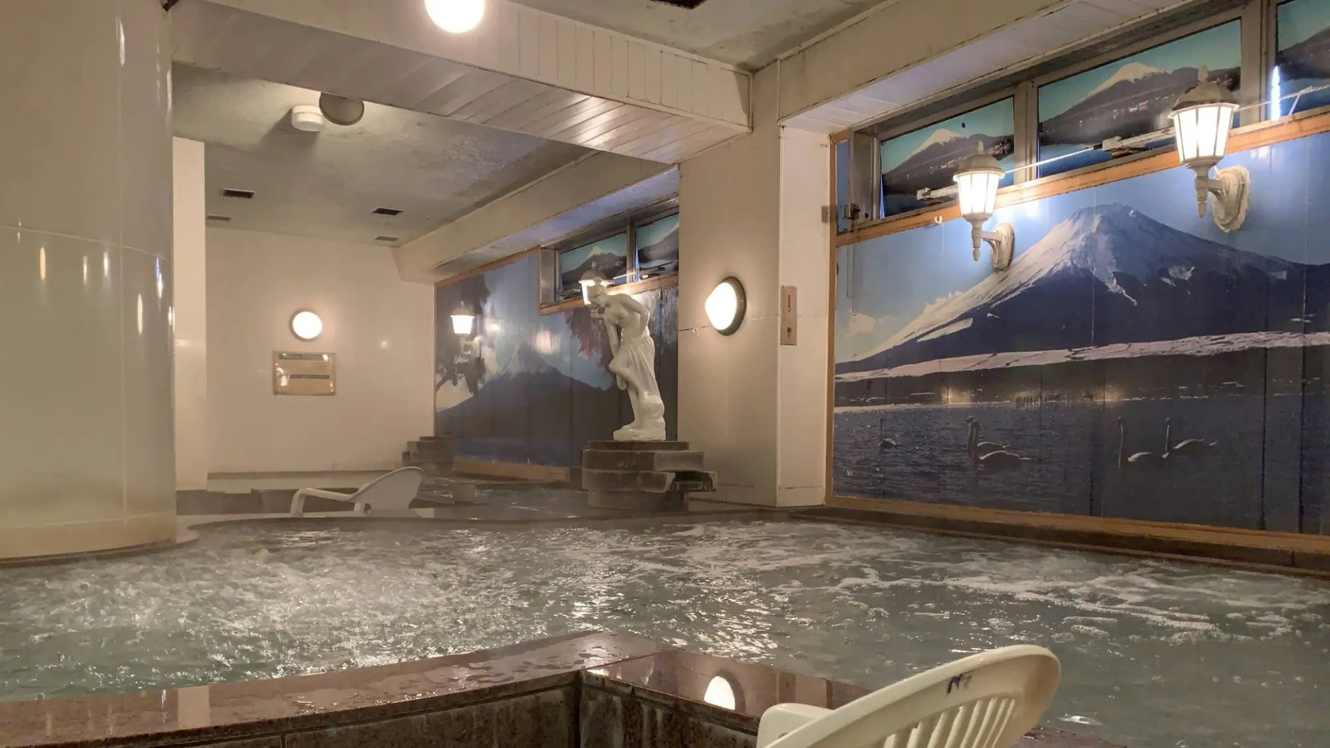 Funabashi Grand Sauna and Capsule Hotel - Caters to Men