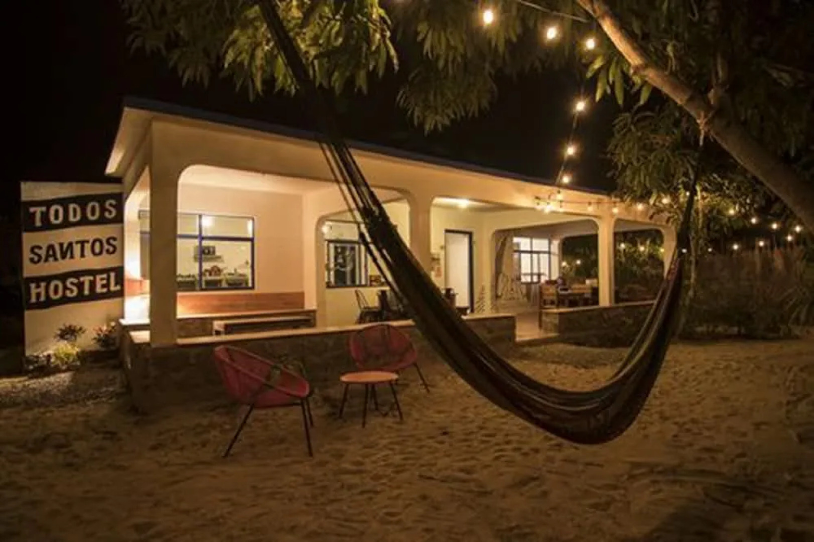 Todos Santos Hostel