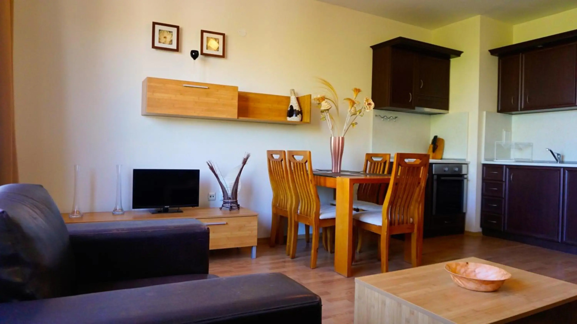 Апартамент Сънрайз Обзор - Apartment Sunrise Obzor