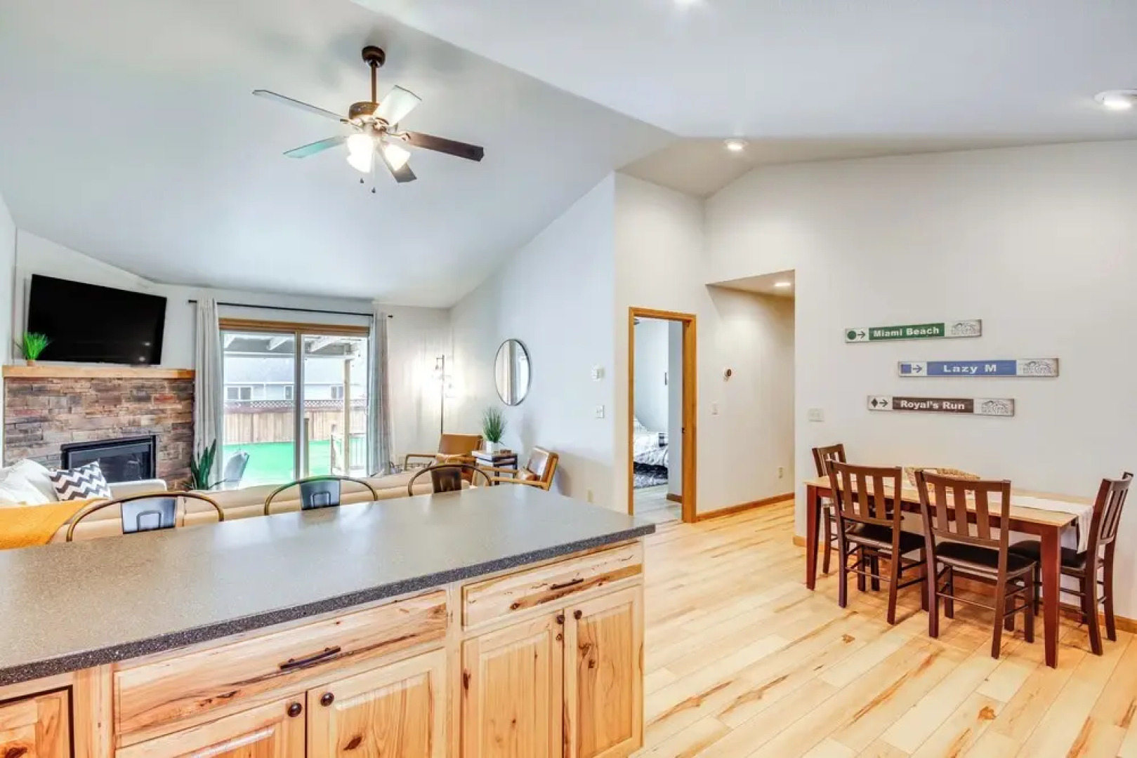 Beautiful Family Home: 10 Mi to Red Lodge Mountain