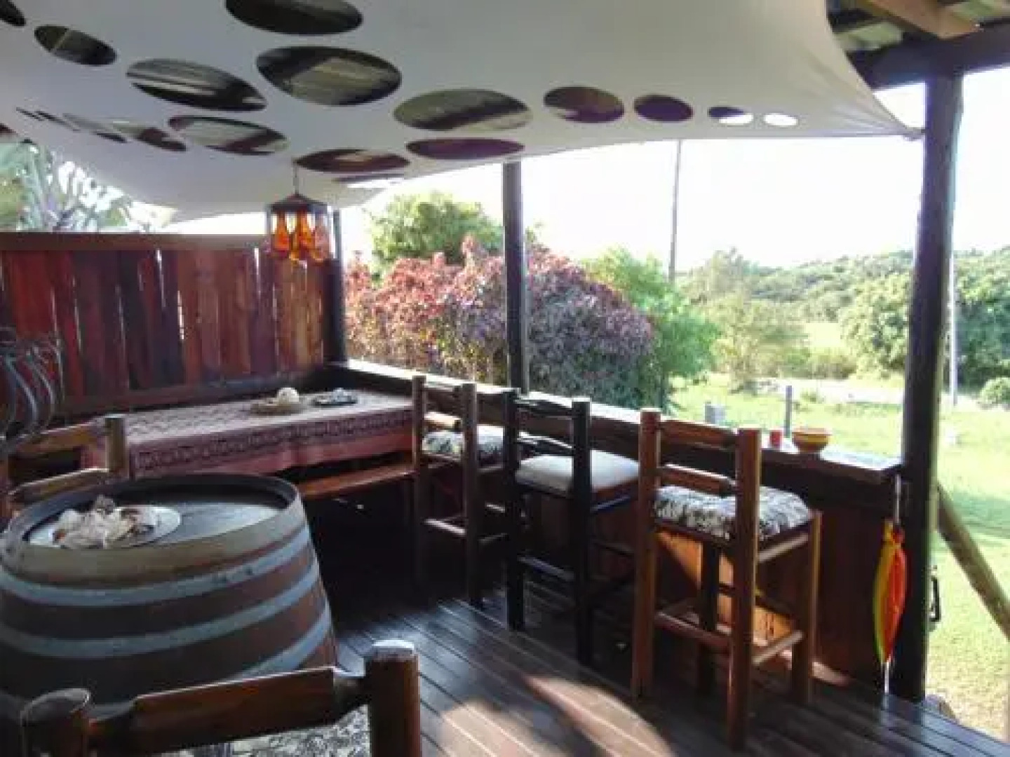 Airport Beach Backpackers