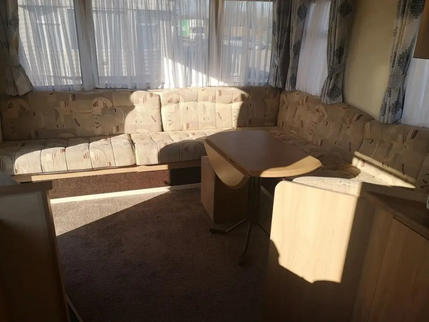 Lovely 2-bed Caravan in Walton on the Naze