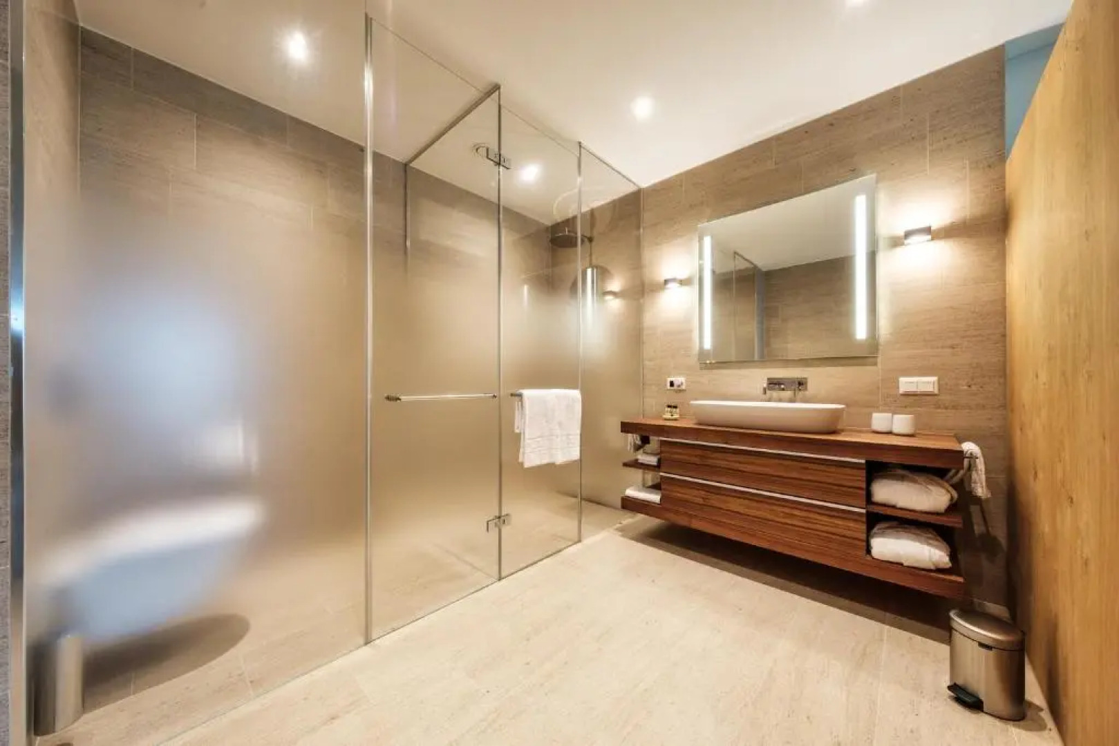 Alpen panorama luxury apartment with exclusive access to 5 star hotel facilities