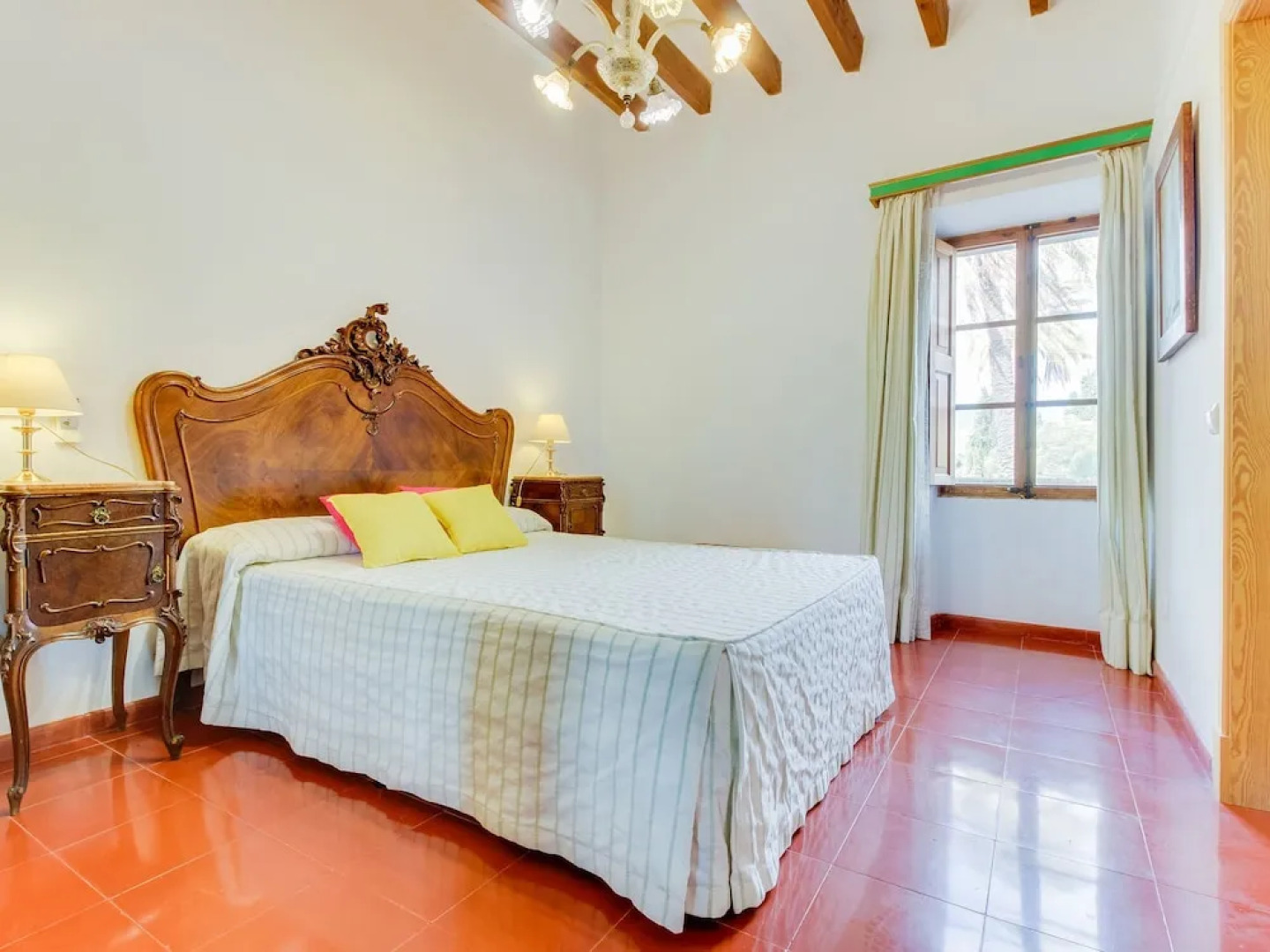 Expansive Mansion in Consell Balearic Islands With Terrace