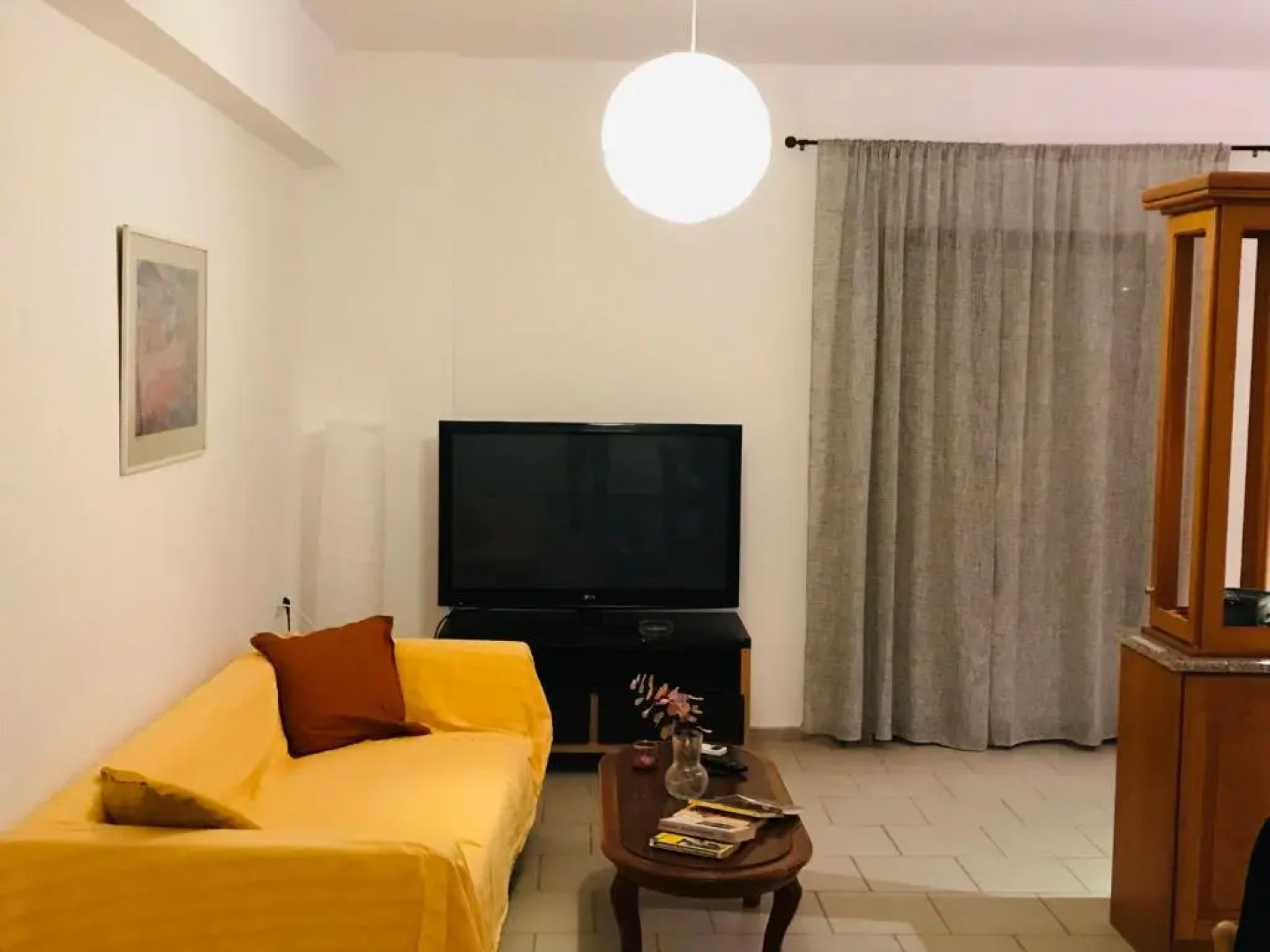 Akrata v apartment
