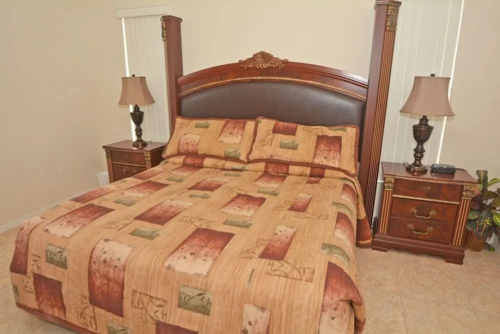 855 A Sweet Life 4 Br villa by RedAwning