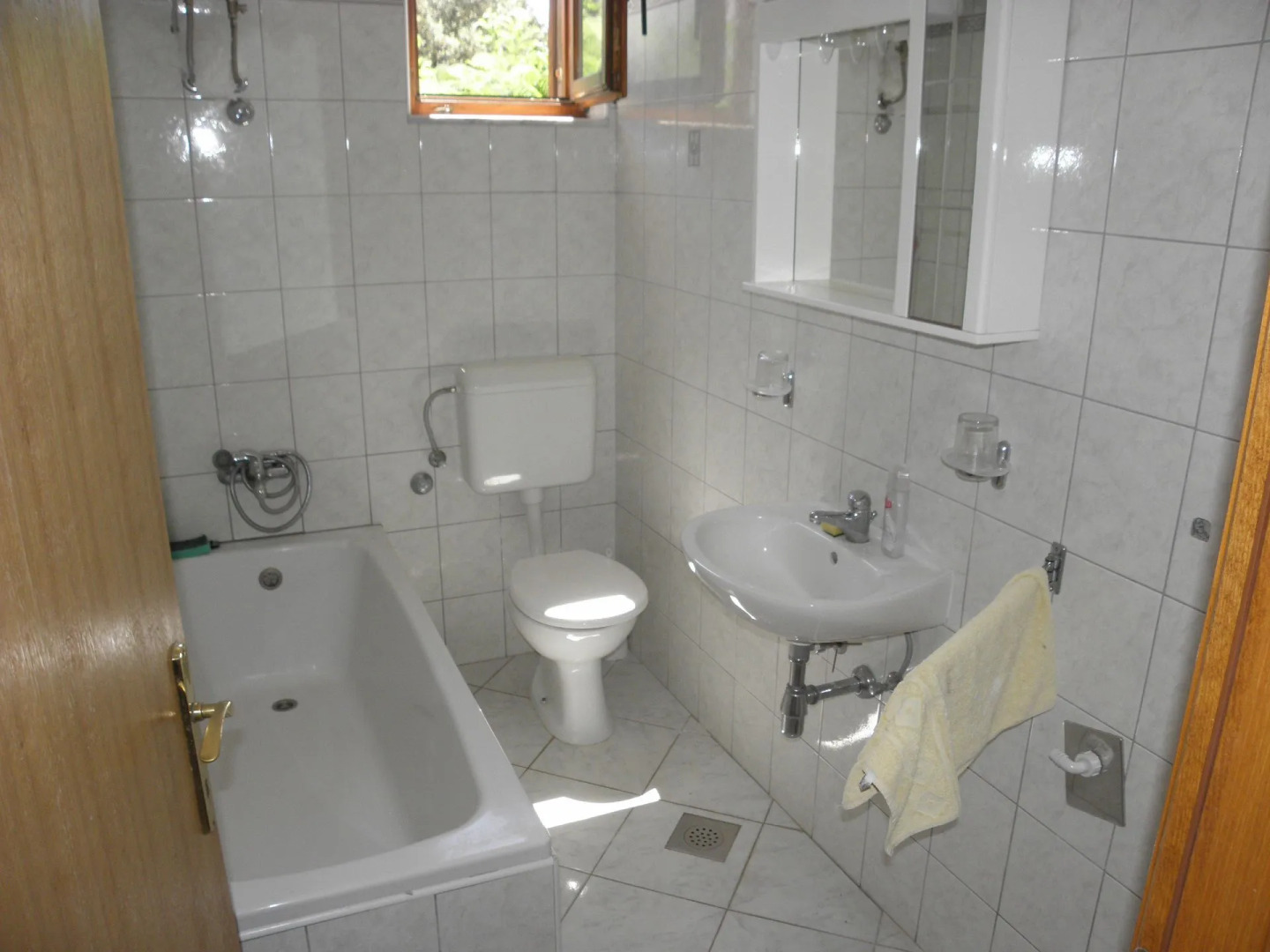 Apartment Pupa - nice family apartments: A2 Mihael Petrcane, Zadar riviera