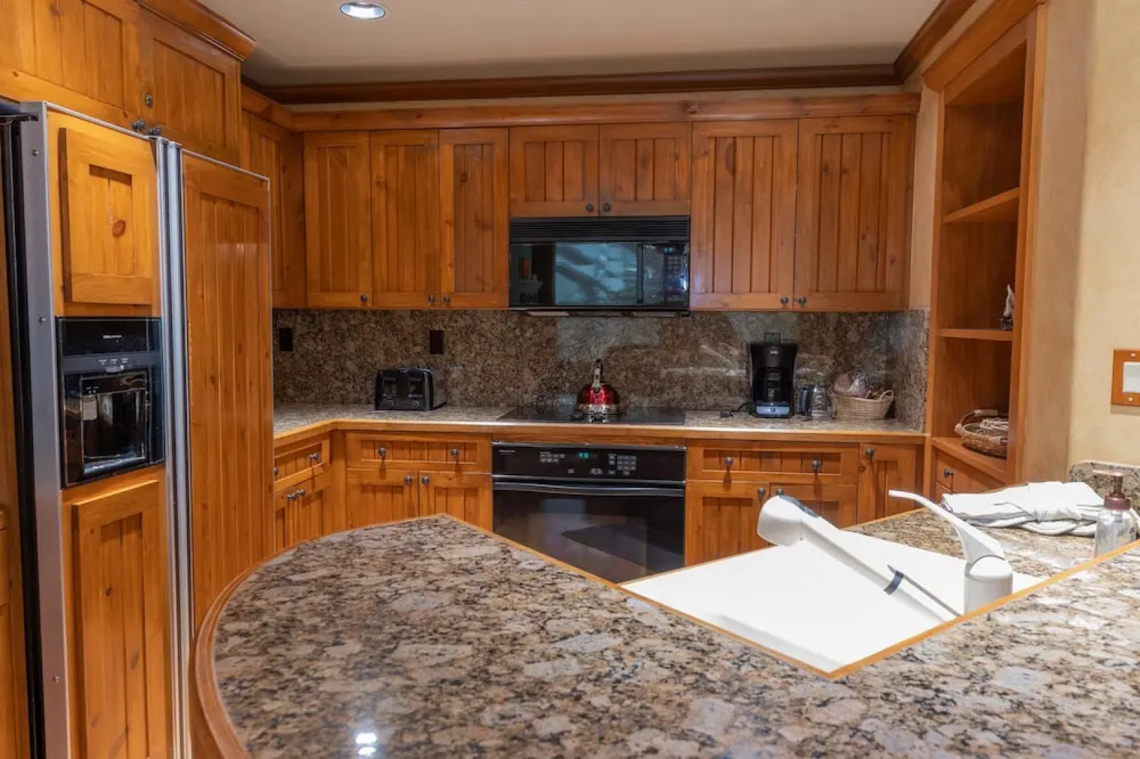 3bd + Loft With Ski In/out Access And Panoramic Views! 3 Bedroom Condo by RedAwning