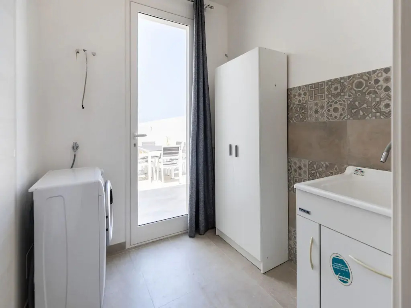 Detached villa with air conditioning