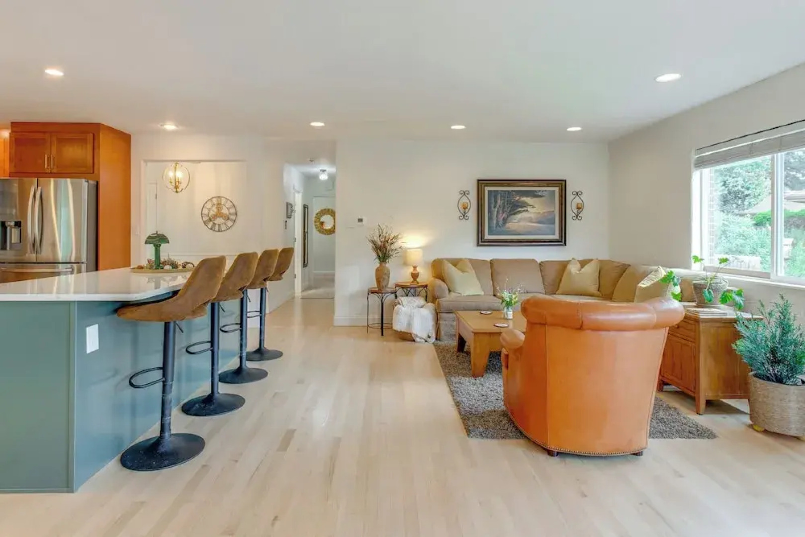 Modern Creekside Home: 9 Mi to Downtown Denver