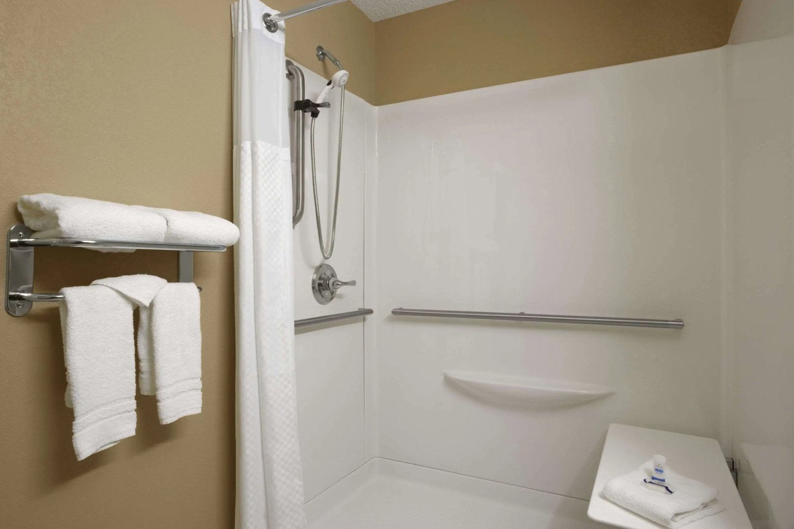 Microtel Inn By Wyndham Mineral Wells/Parkersburg