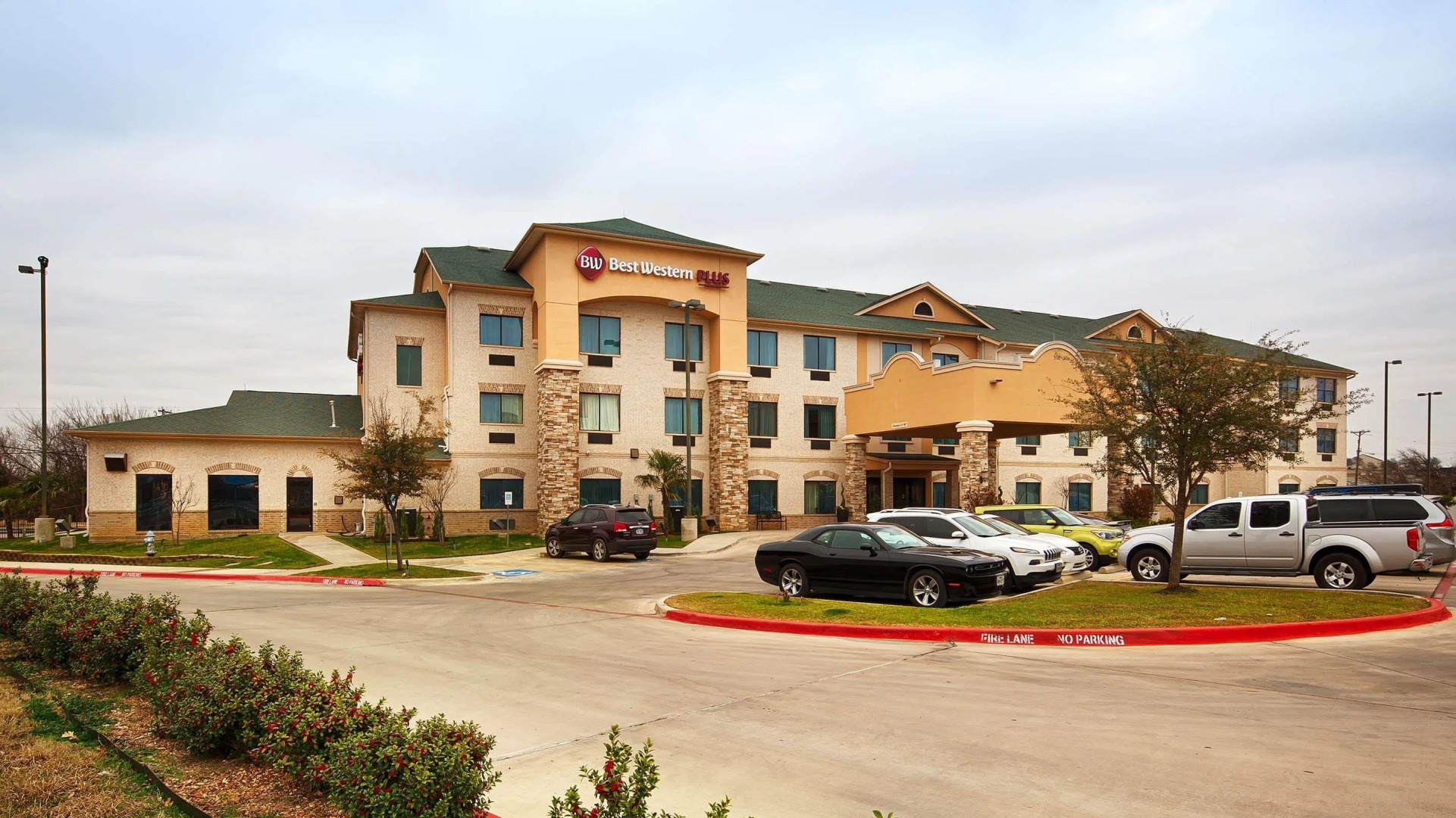 Best Western Plus Burleson Inn & Suites