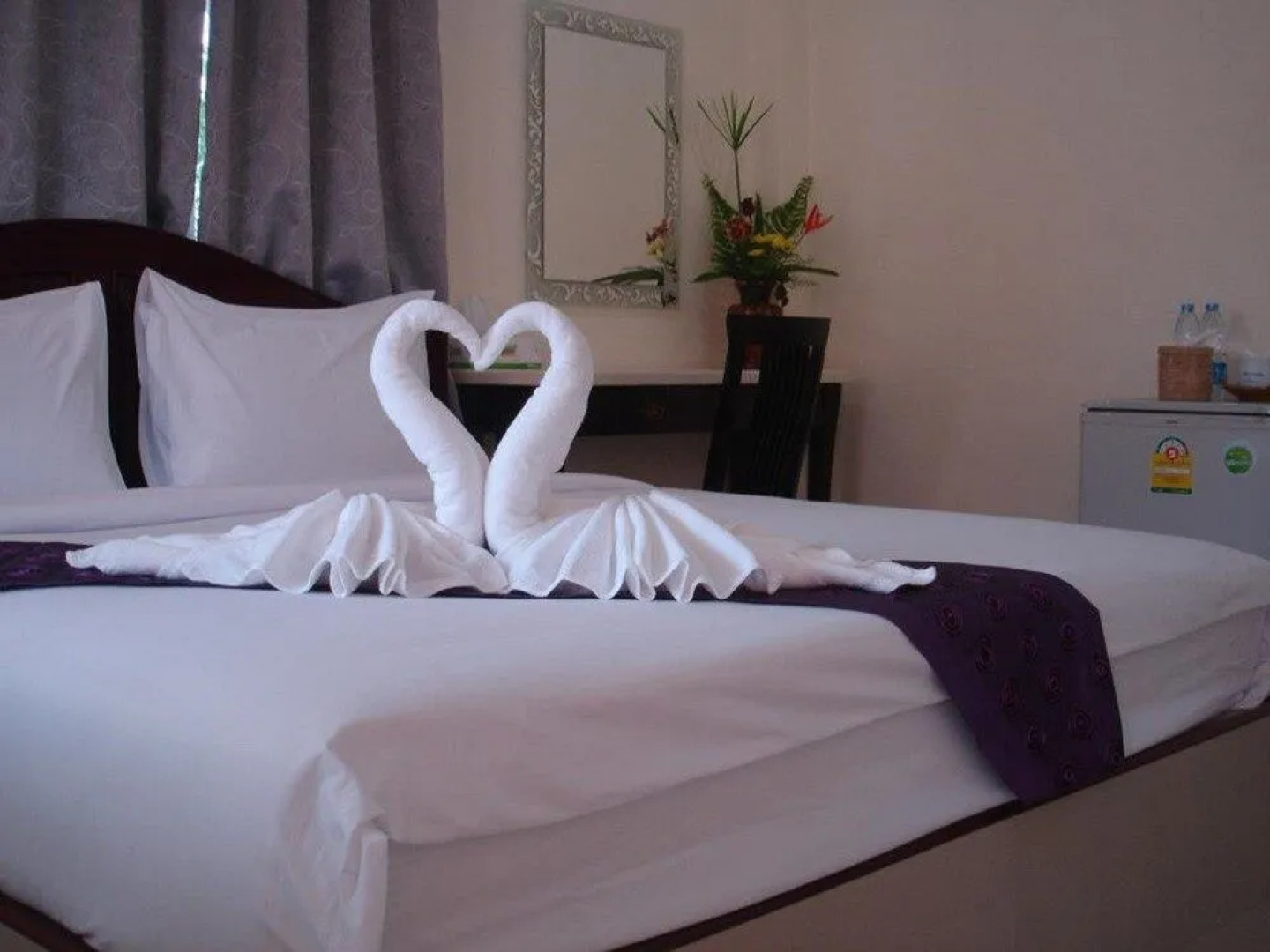 Naris Phuview Resort