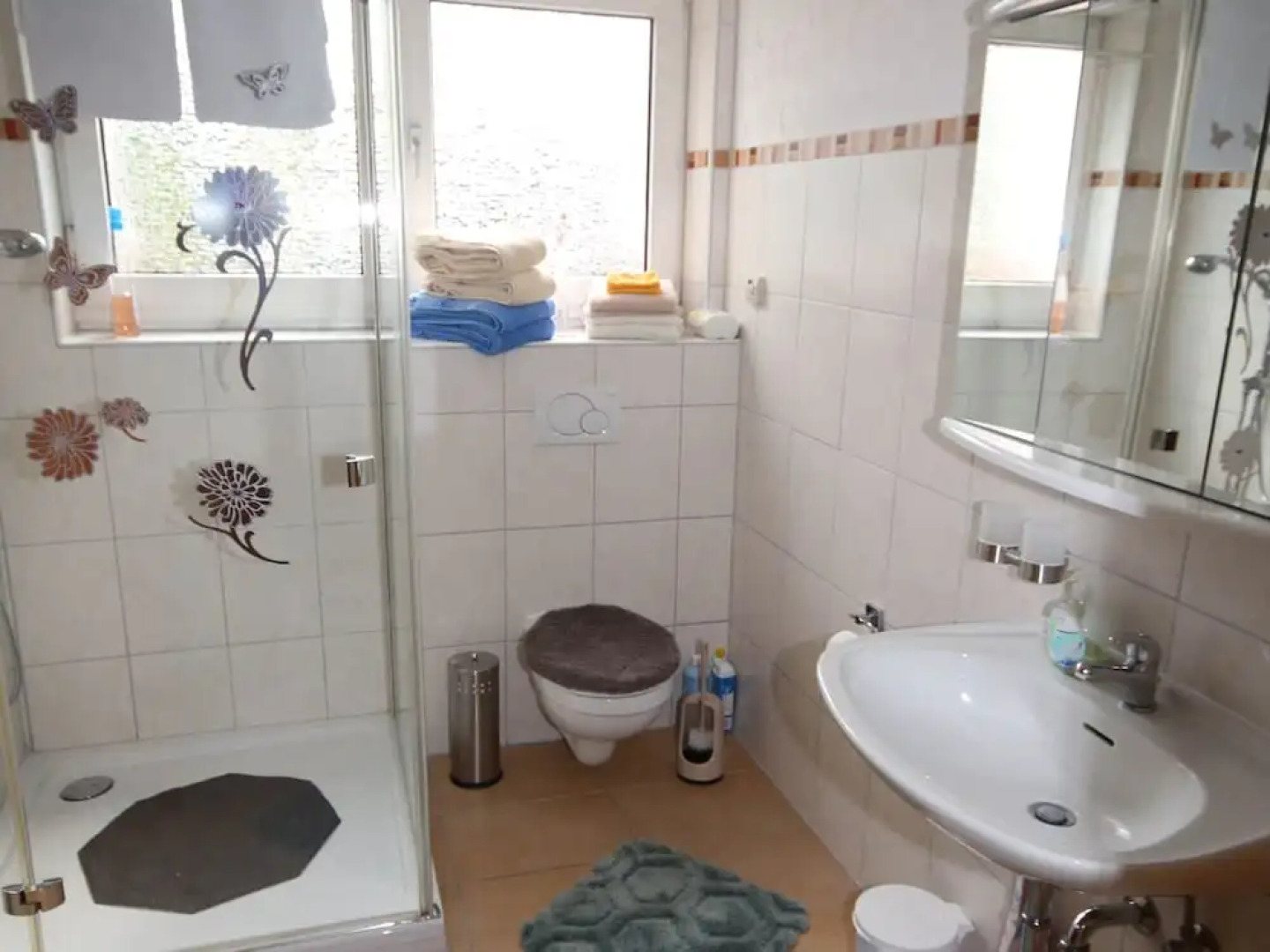 Cozy Apartment in Strotzbüsch near Eifel Center