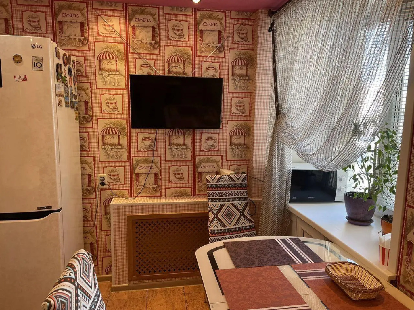 Апартаменты на проспекте Космонавтов 38