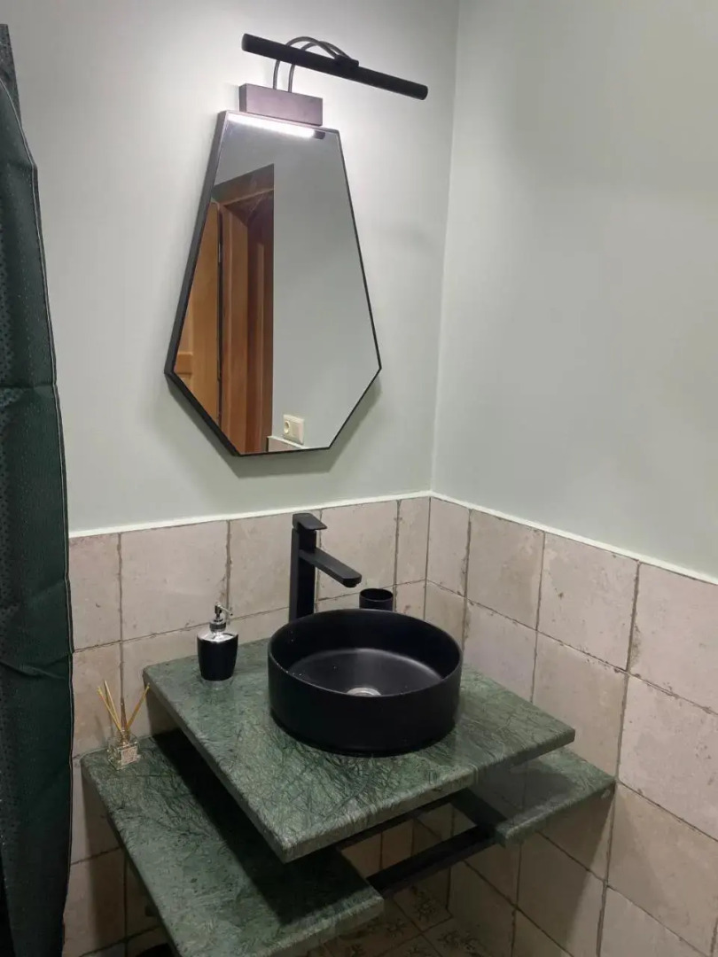 Niniko Shampriani Guest House