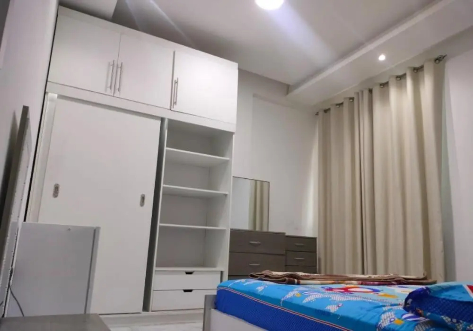 Corniche Hotel Apartments