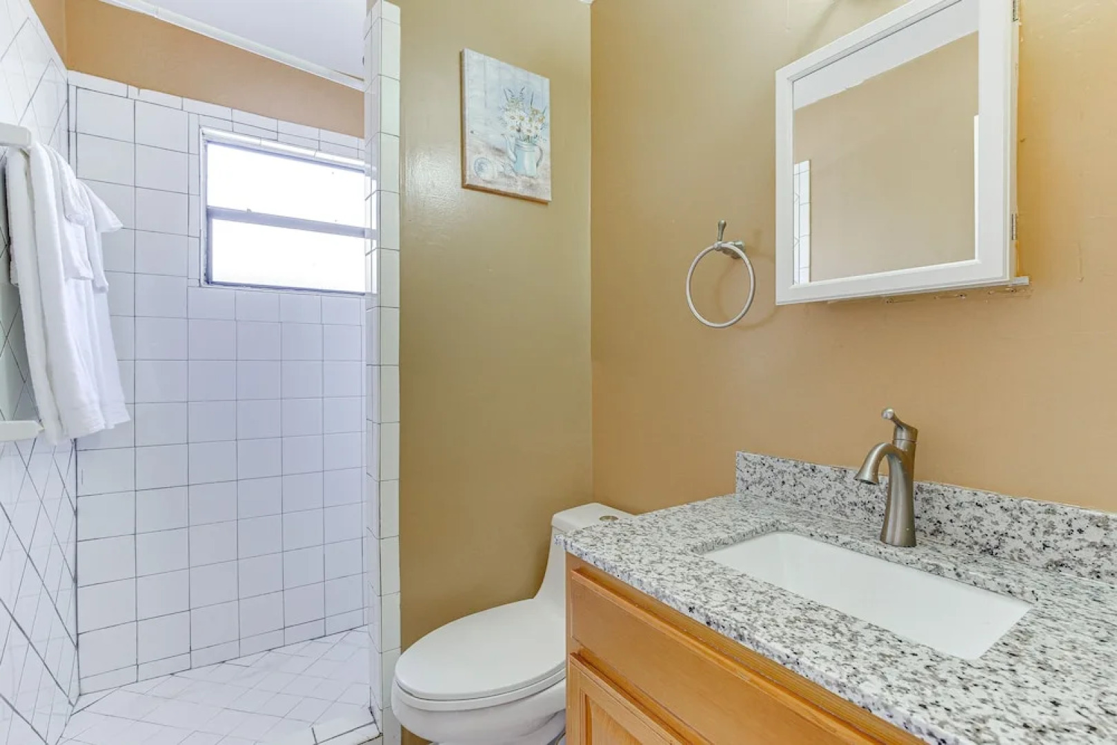 Near Beaches: Pet-friendly Sunrise Escape w/ Patio