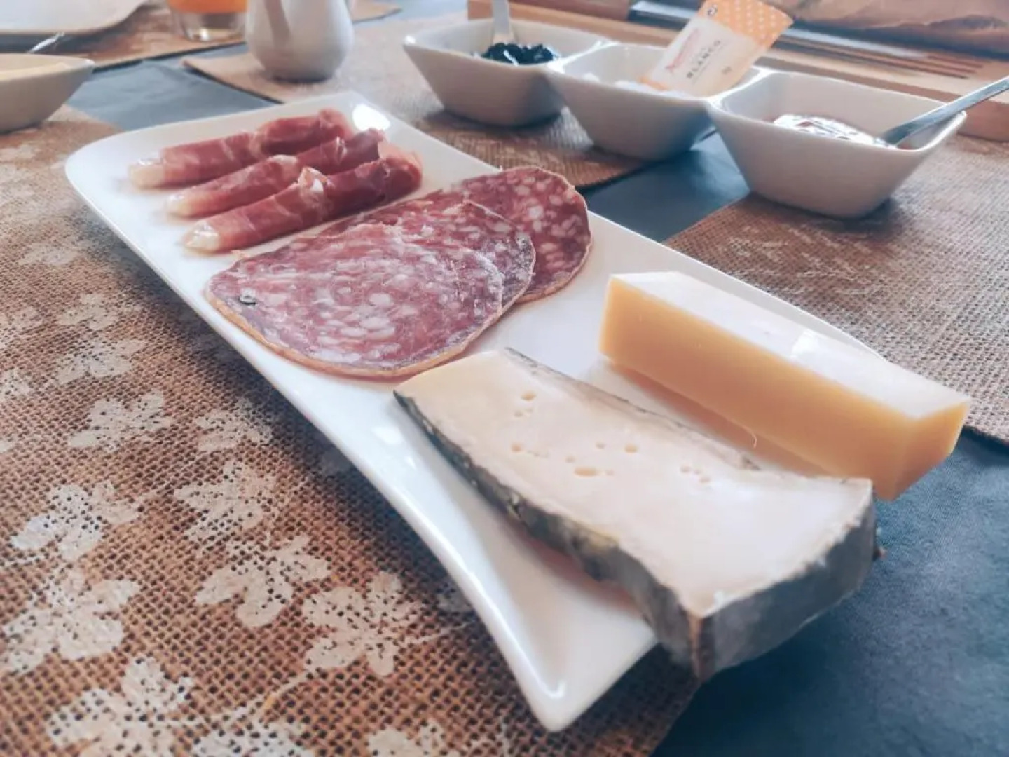 LAnsolanette Chambre Dhtes