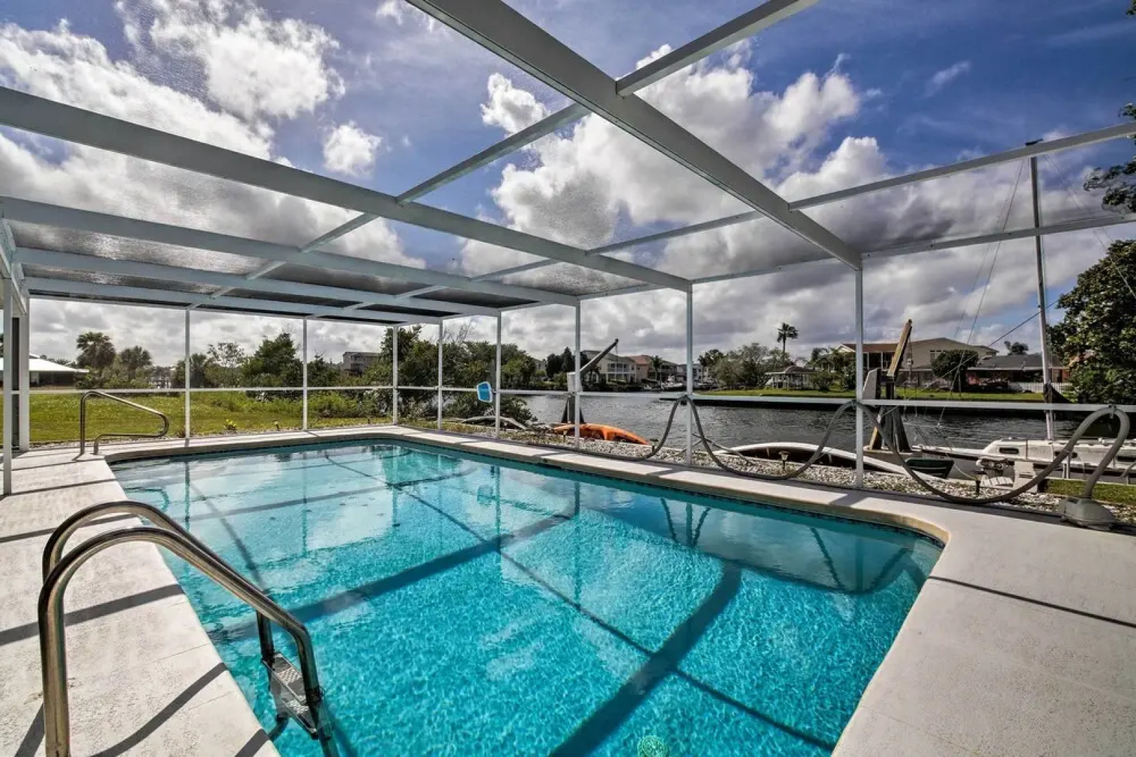 Waterfront Hernando Beach Home w/ Dock + Kayaks