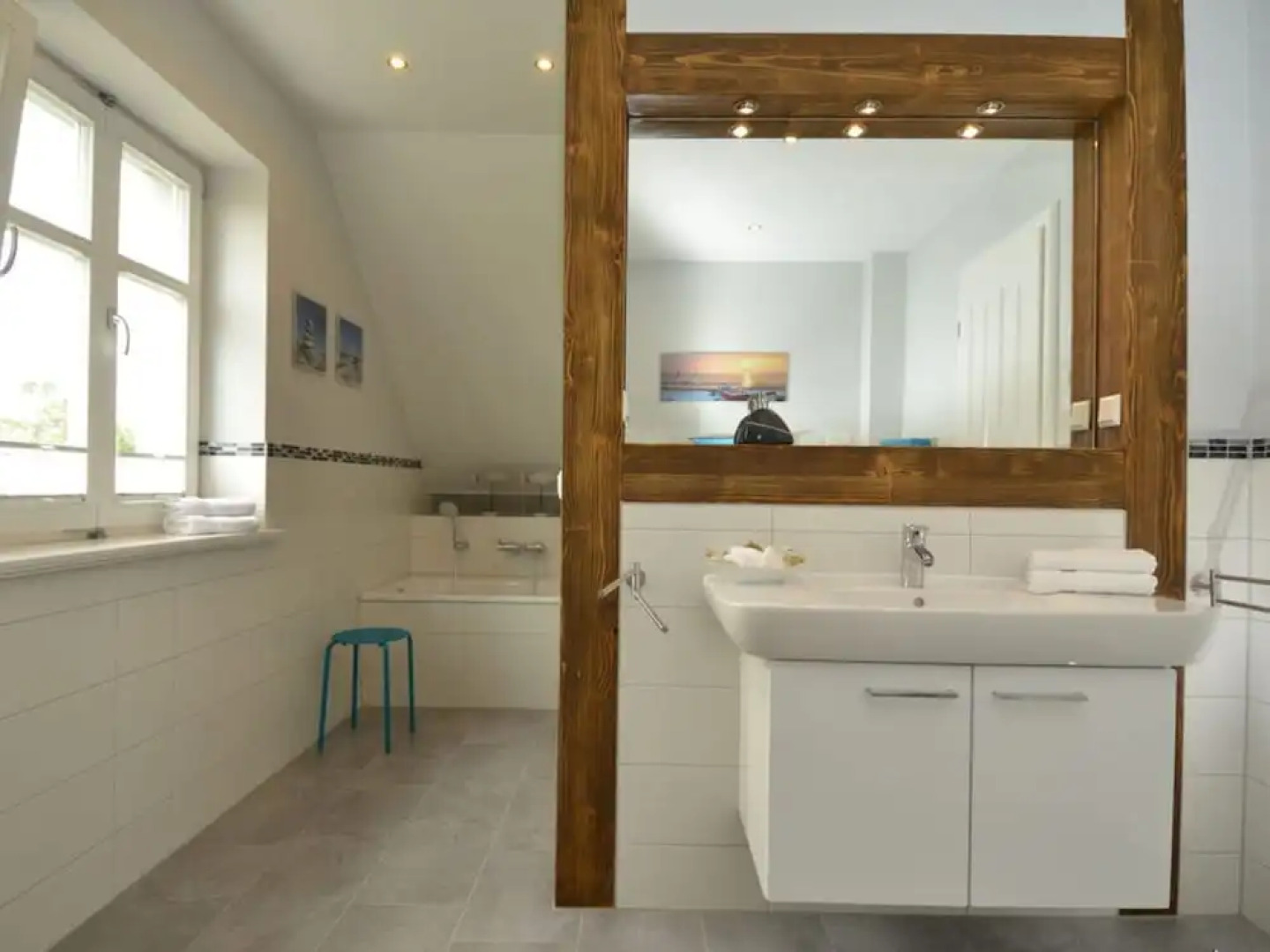 Feuerstein House Monchgut