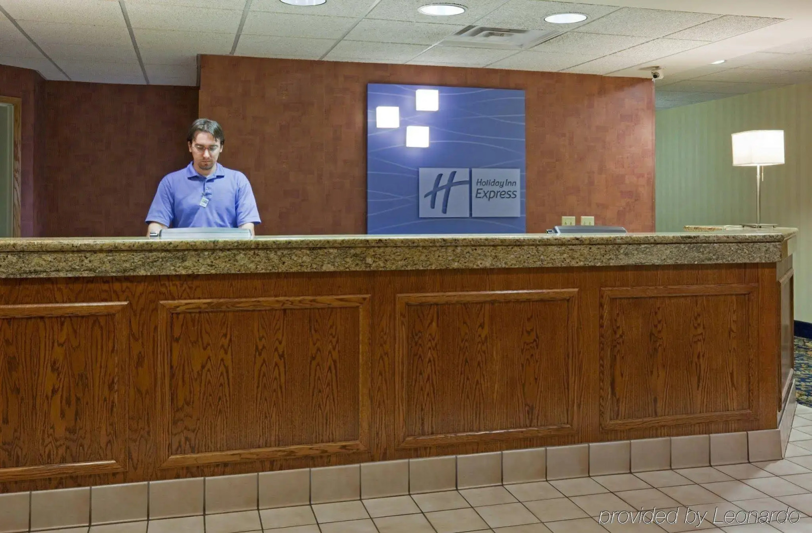 Holiday Inn Express Hotel & Suites St. Cloud by IHG