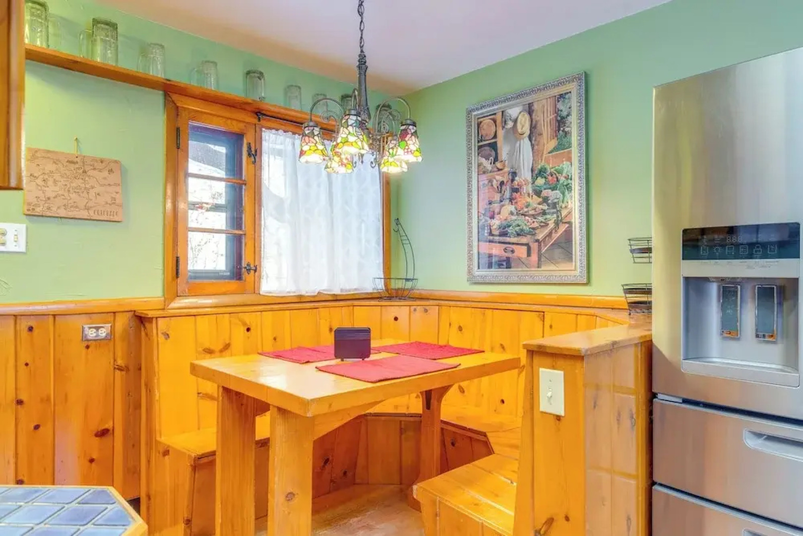 Charming Idaho Springs Retreat on Chicago Creek!