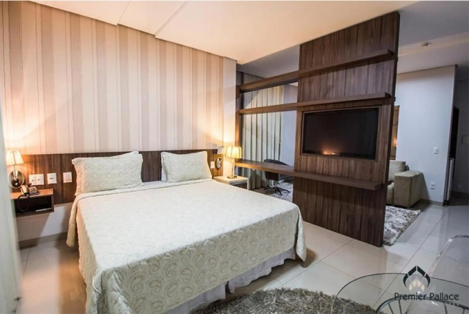 Premier Pallace Hotel