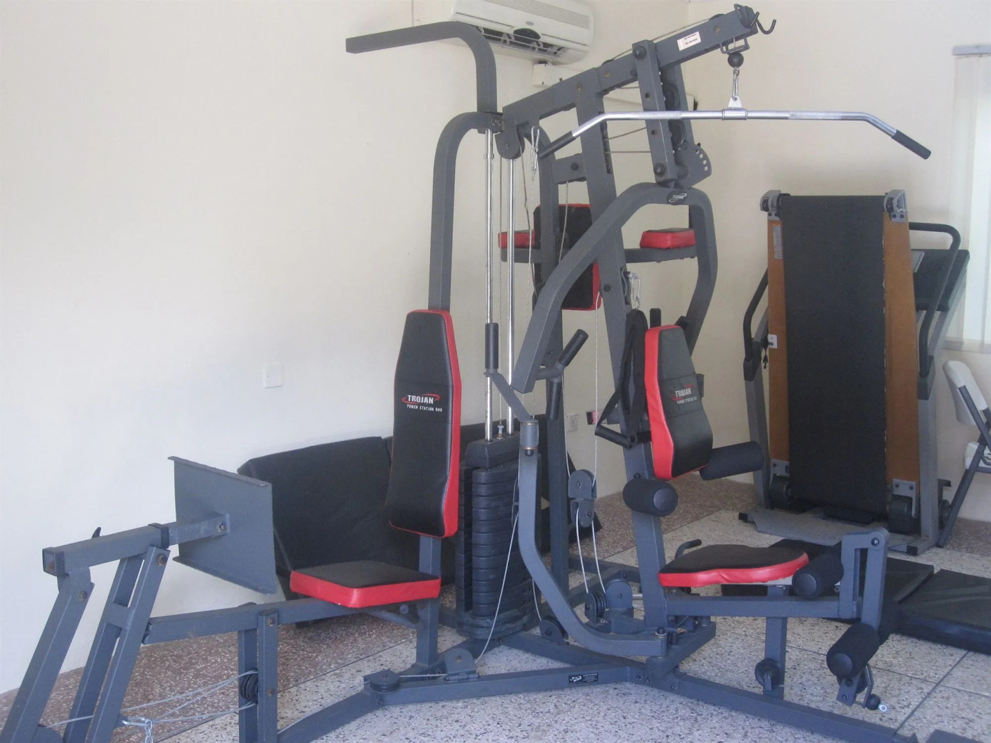 Coconut Grove Regency Hotel