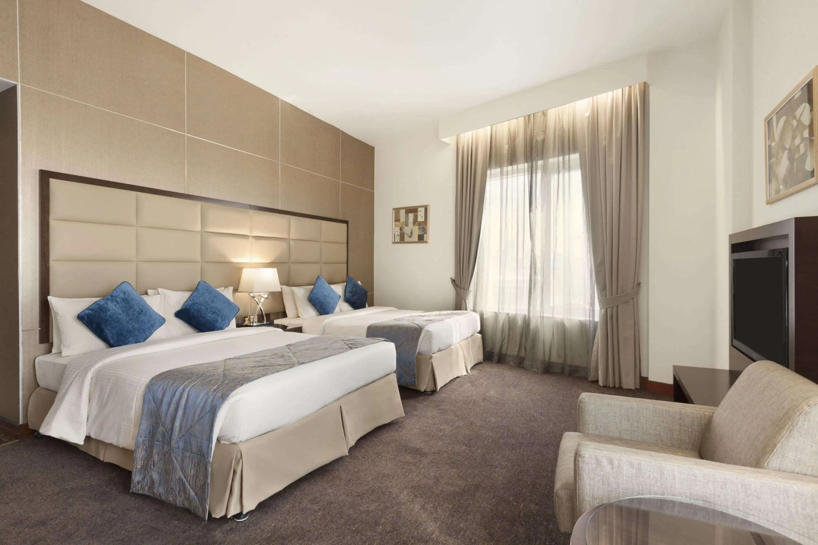 Отель Howard Johnson by Wyndham Bur Dubai