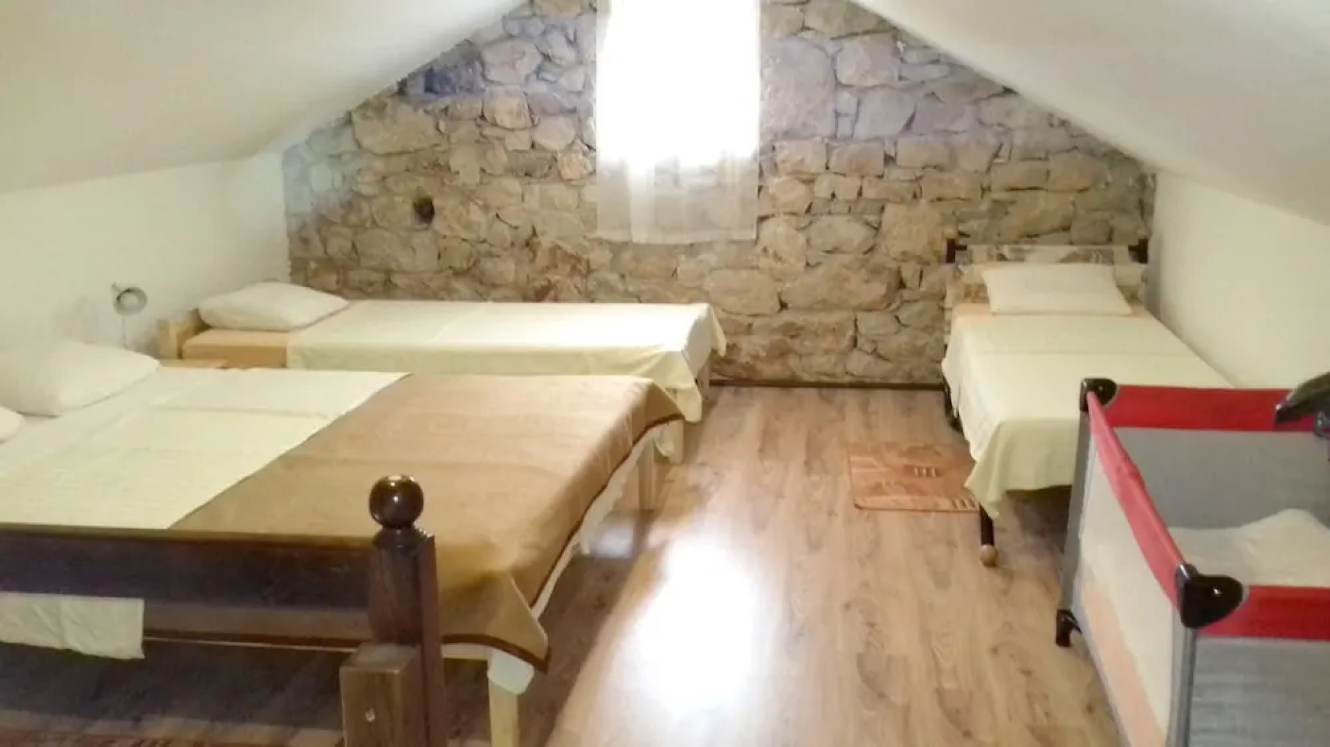 Apartment With one Bedroom in Tribanj, With Enclosed Garden and Wifi -