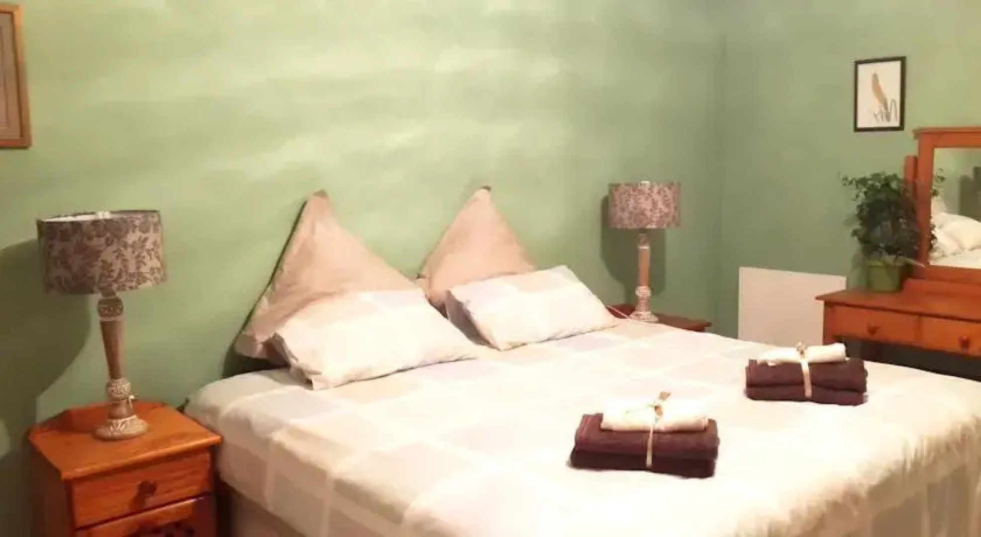 Oaks and Acorns Guest Lodge