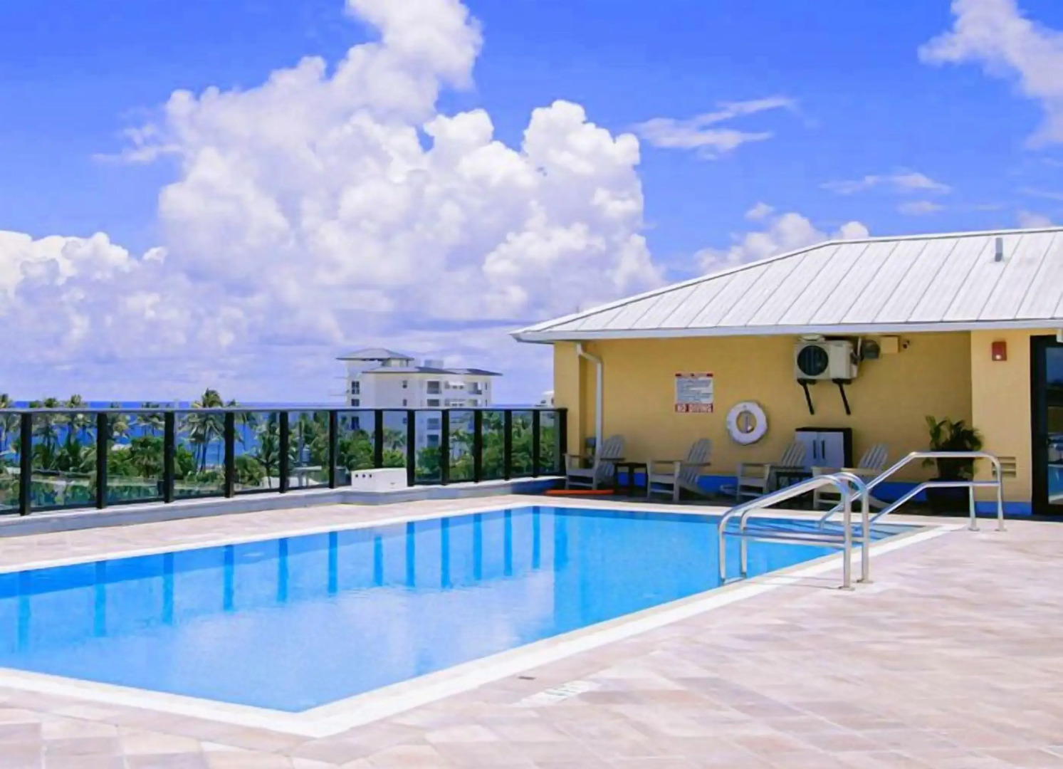 Vistalmar Beach Resort