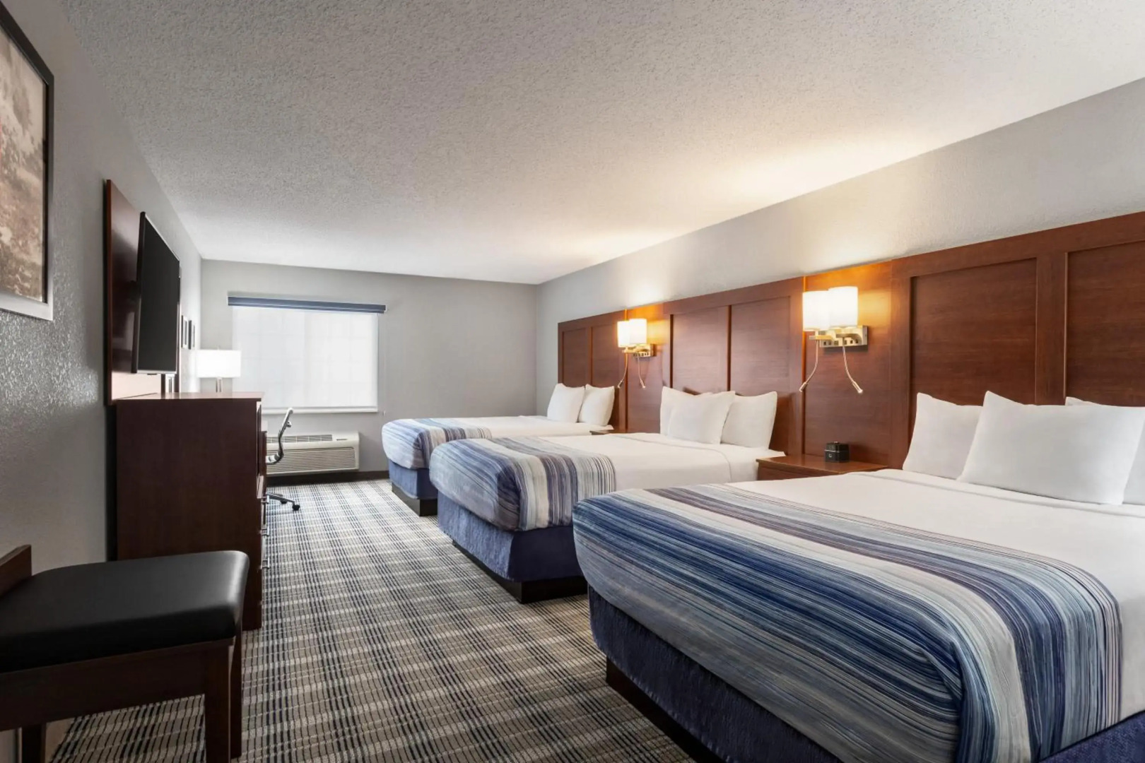 AmericInn by Wyndham Williamsburg