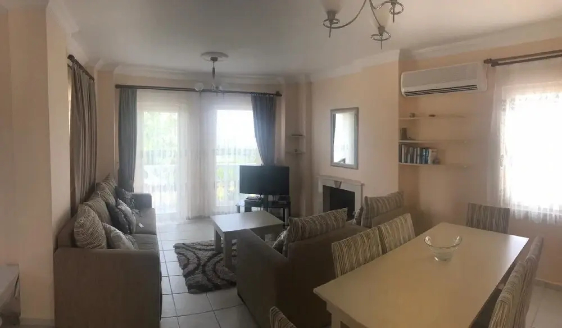 1 Bedroom Apartment Lake View 5 by Likya Global