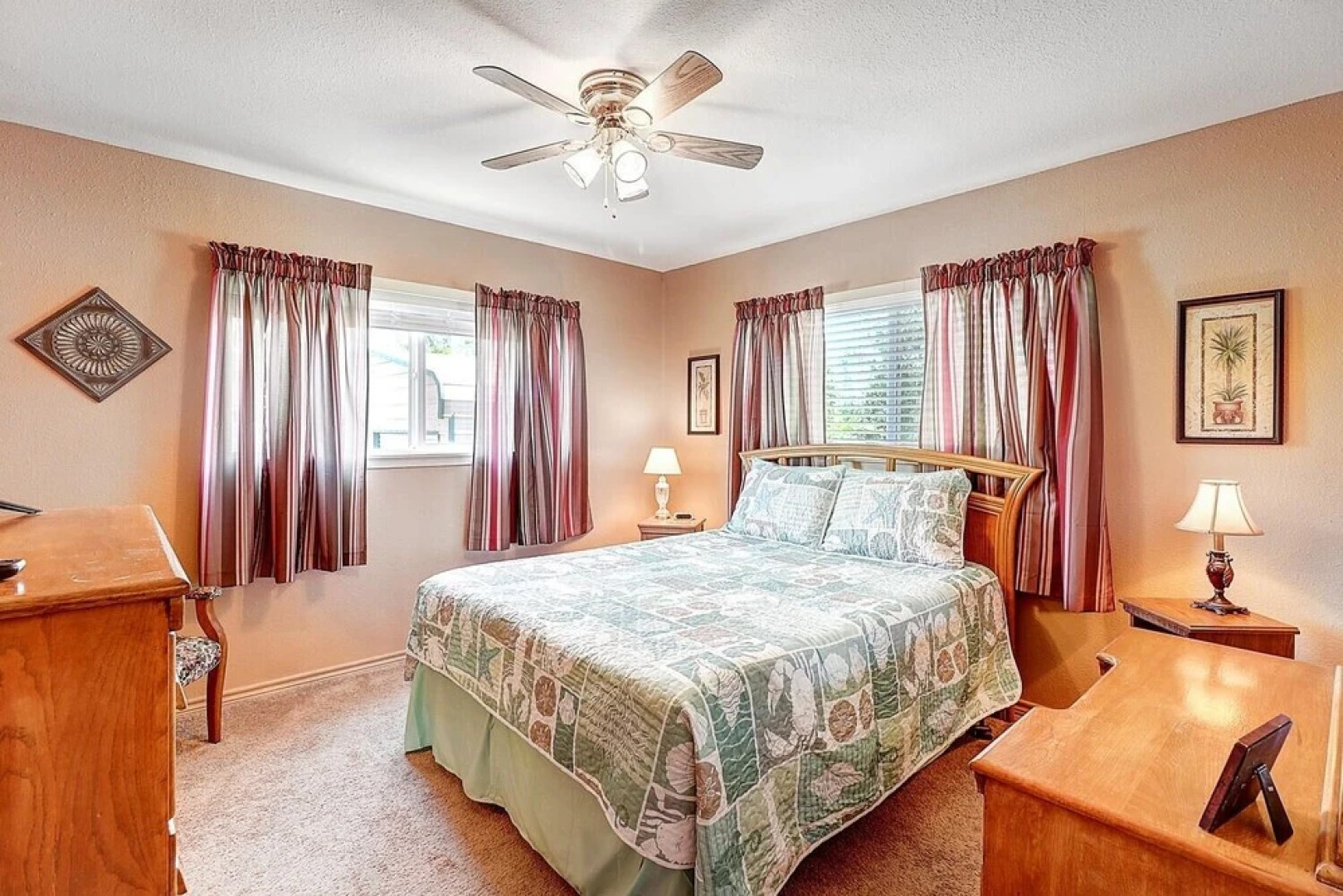 Seashell Memories 2 Bedroom Home by RedAwning