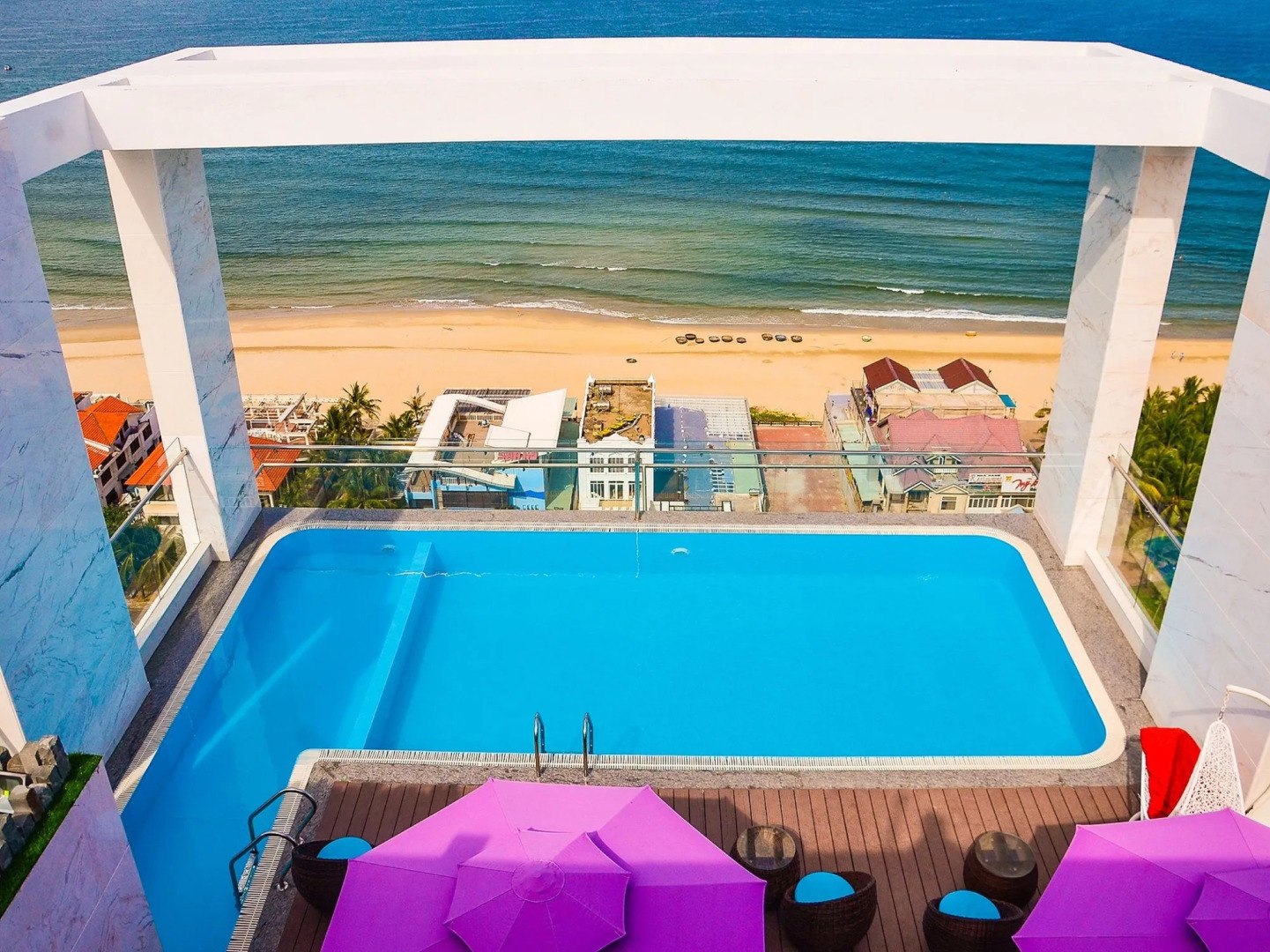 Le Hoang Beach Hotel Danang