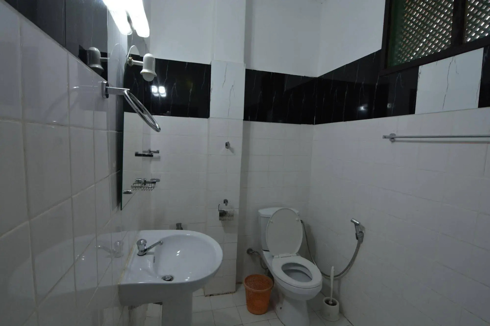 Sea View Beach Unawatuna Hotel