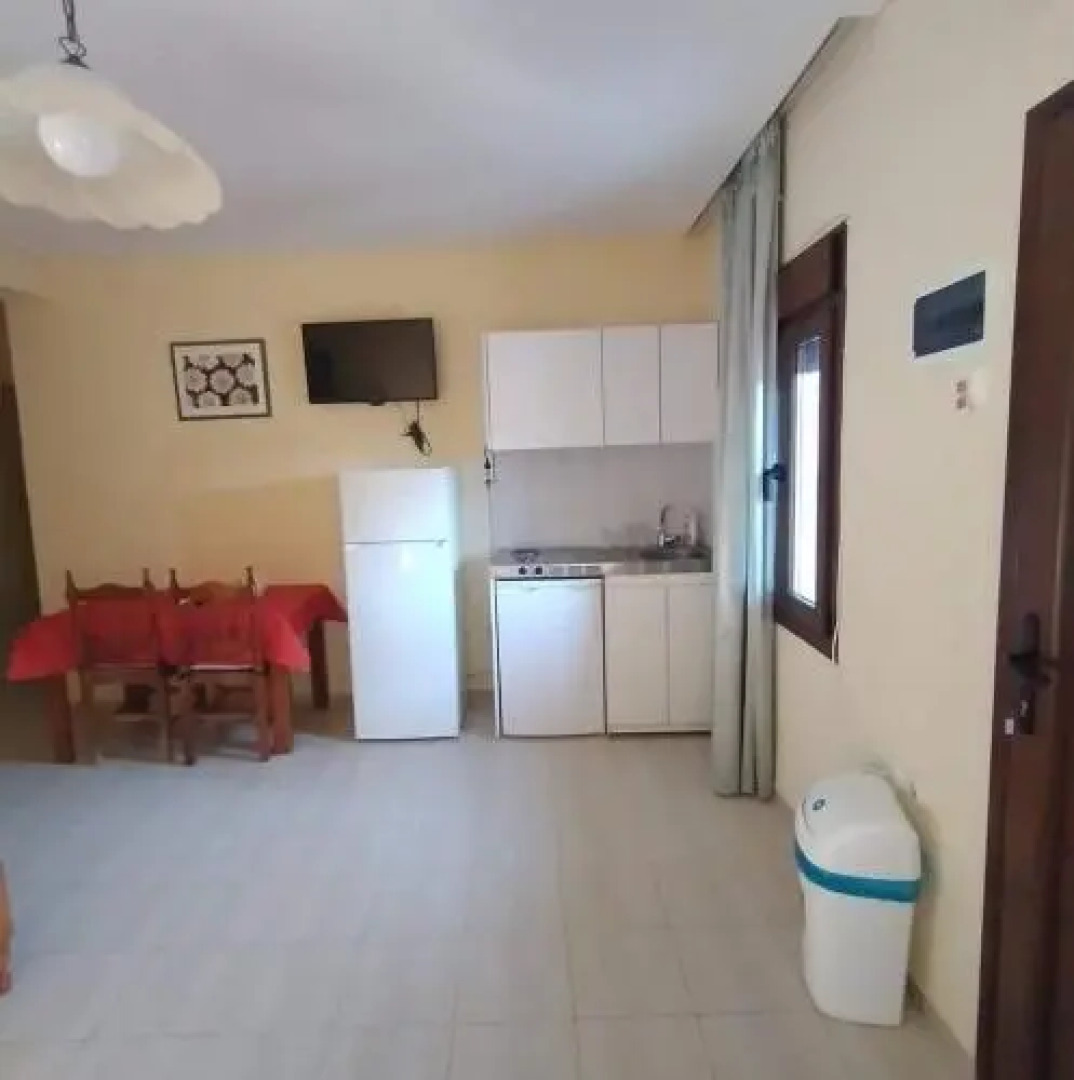 Ta Kalamakia Apartments