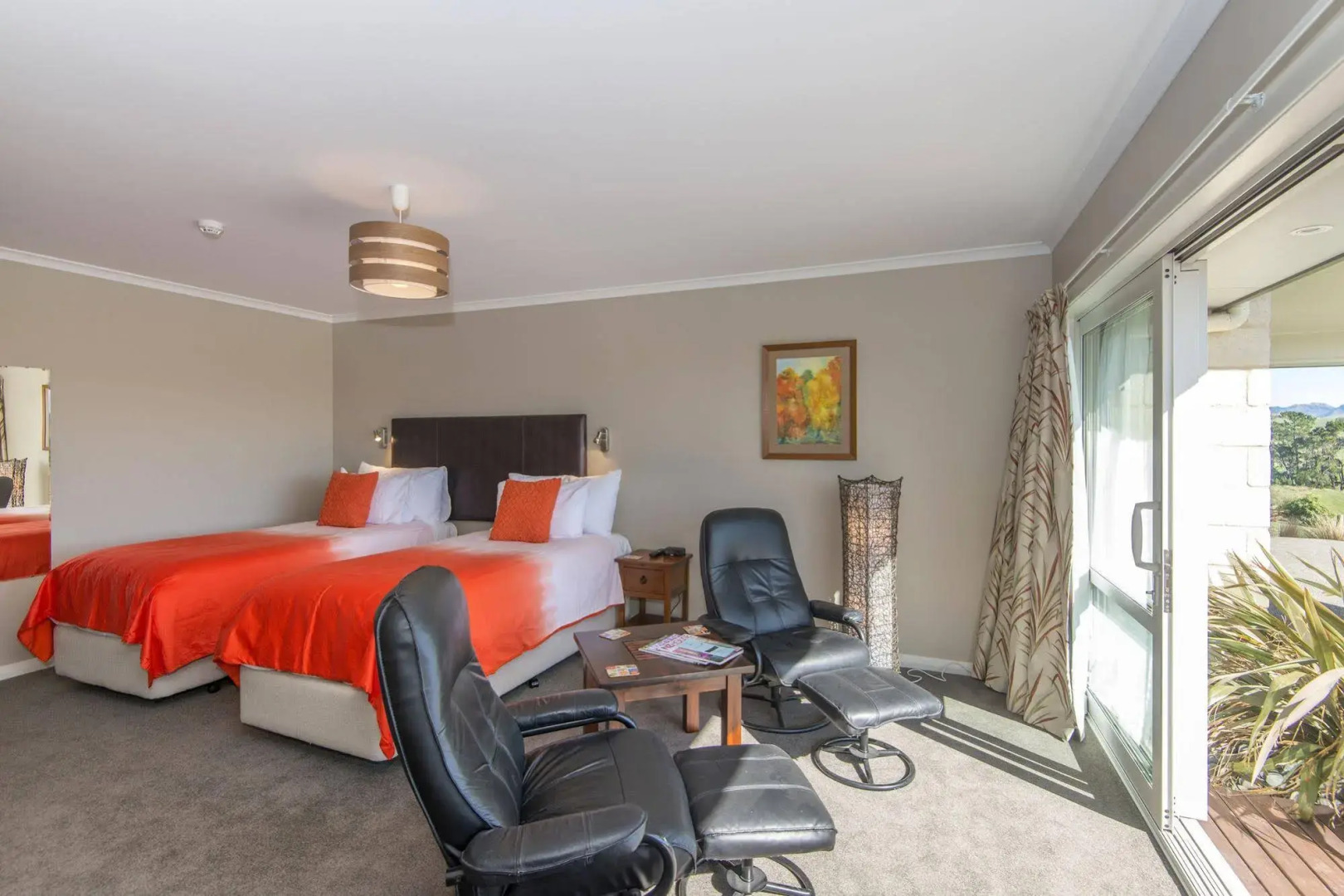 Ribbonwood Country House