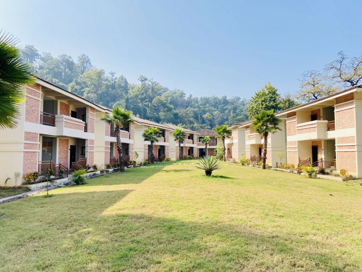 Regenta Resort & Spa By Riverside, Chitwan