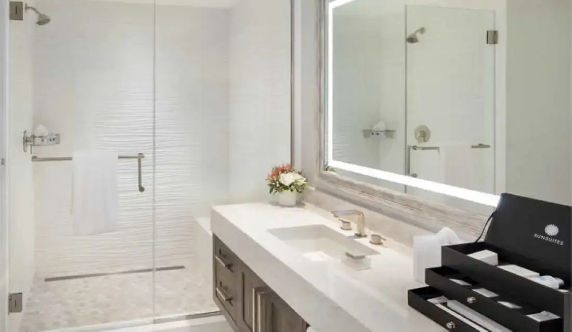 Sunseeker Resort Florida Gulf Coast, Curio Collection Hilton