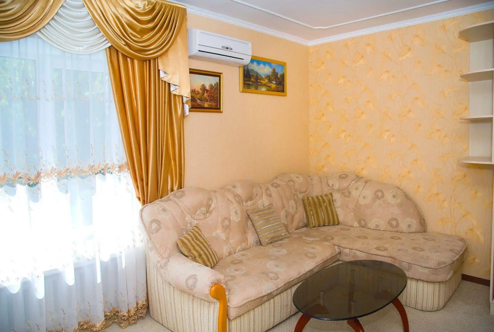 Villa Neapol