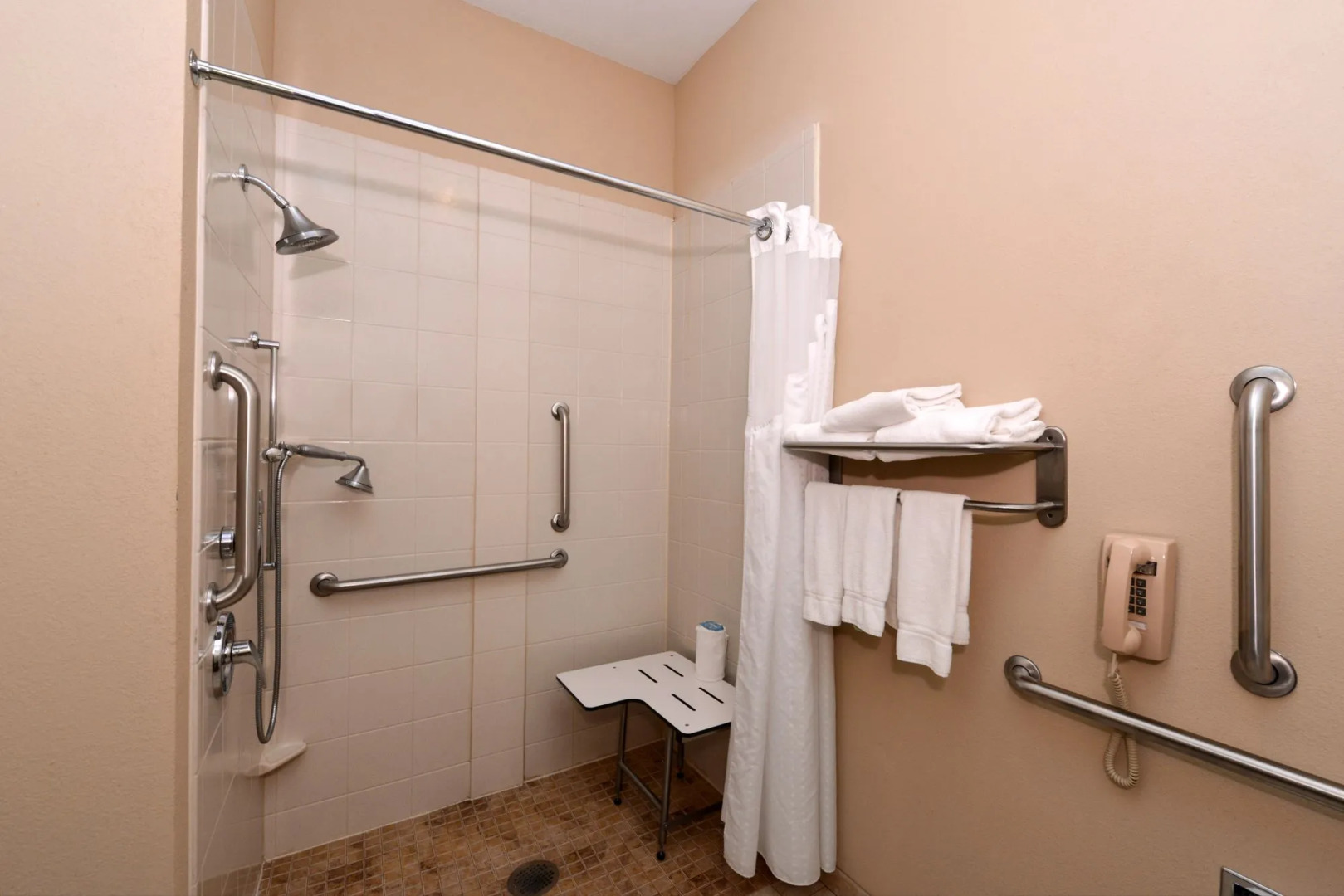 Holiday Inn Express & Suites Bridgeport by IHG